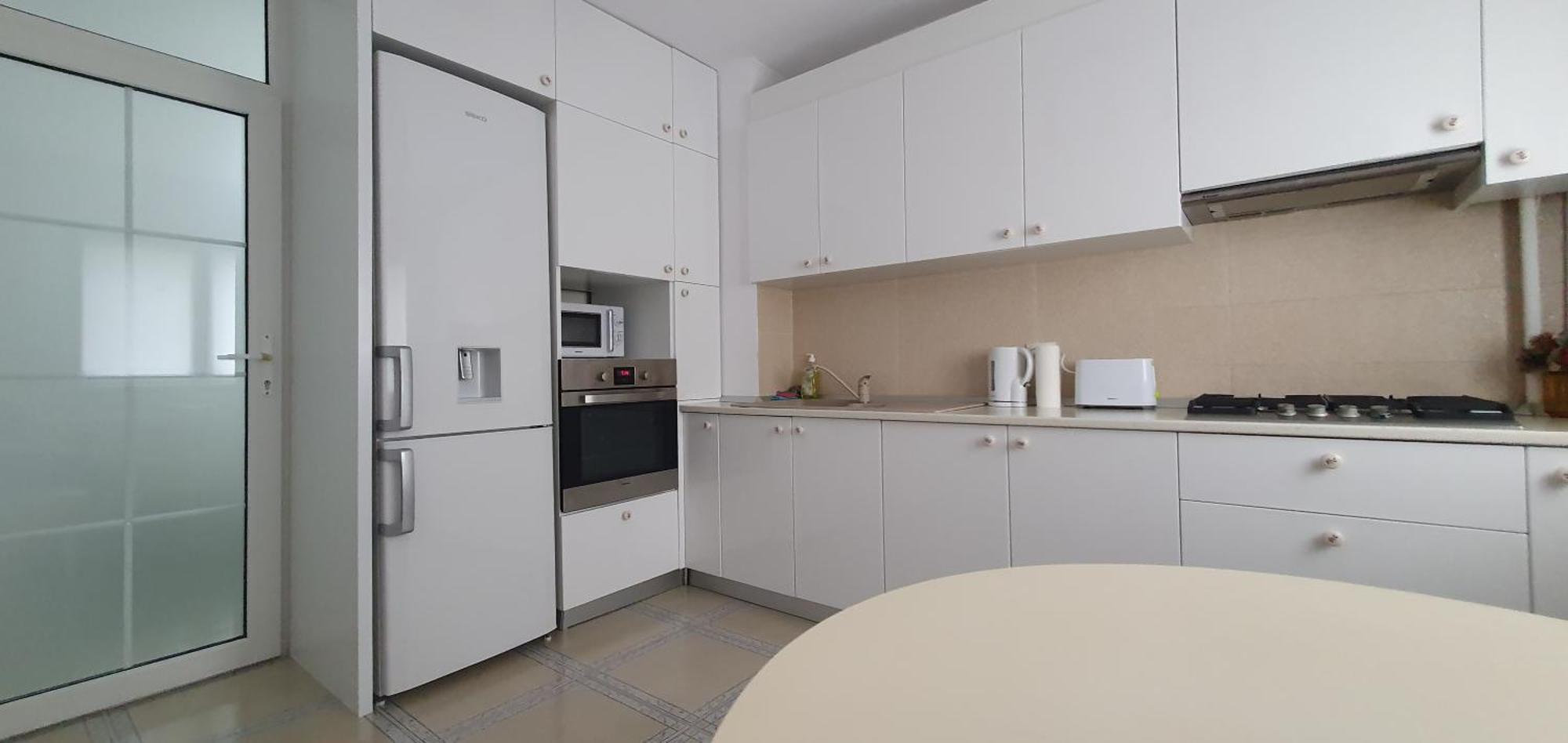 Apartment Between Parks - King Bed - - Football Field Bucharest